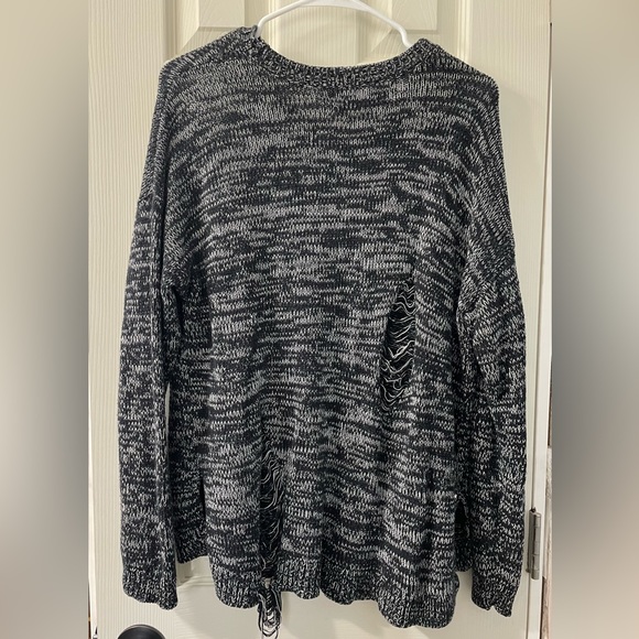 Gypsy Warrior Sweater - Picture 3 of 3